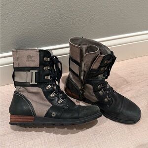 Sorel Boots size 8 Women